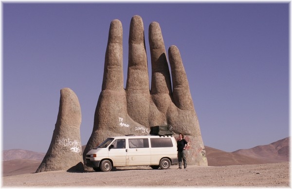 ... Sandskulptur bei Antofagasta